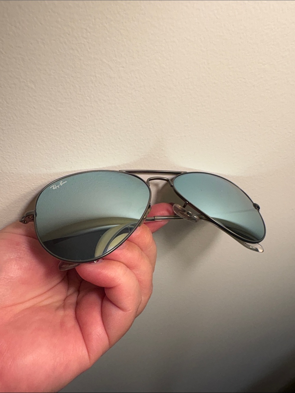 Ray-Ban Aviator Sunglasses - Silver Mirror Lenses
